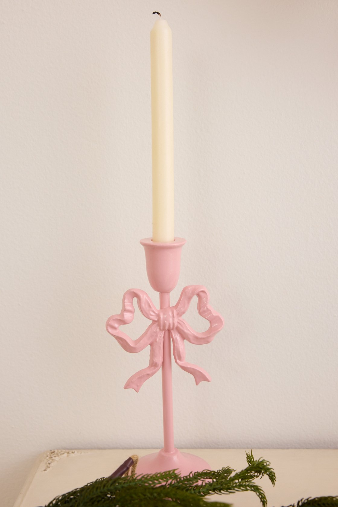 Cast Iron Bow Taper Holder