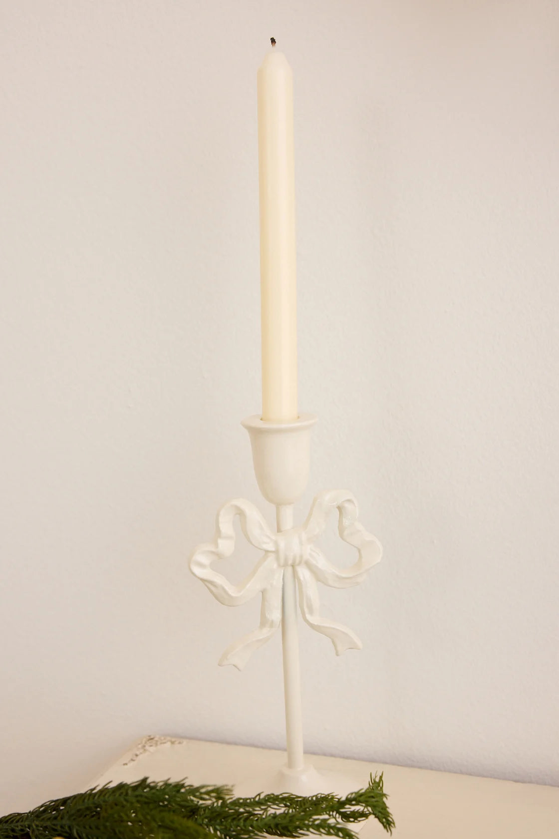 Cast Iron Bow Taper Holder