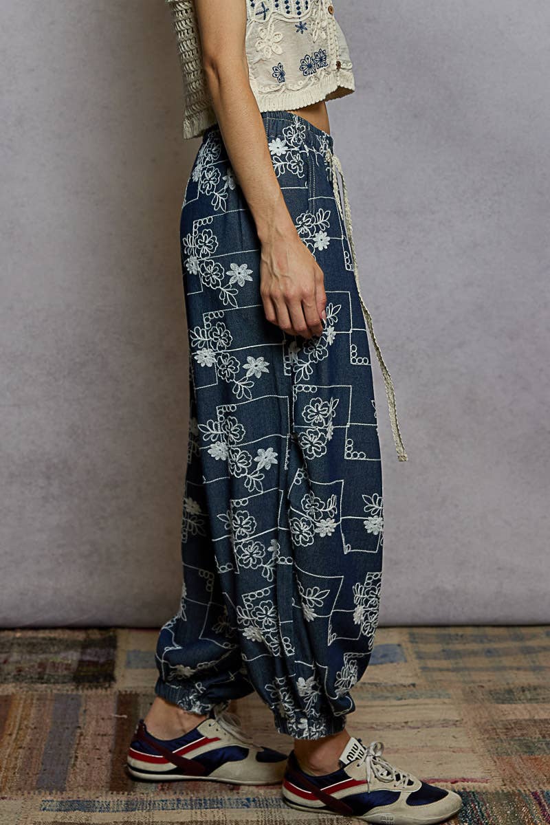 Floral embroidery quilted jogger pants