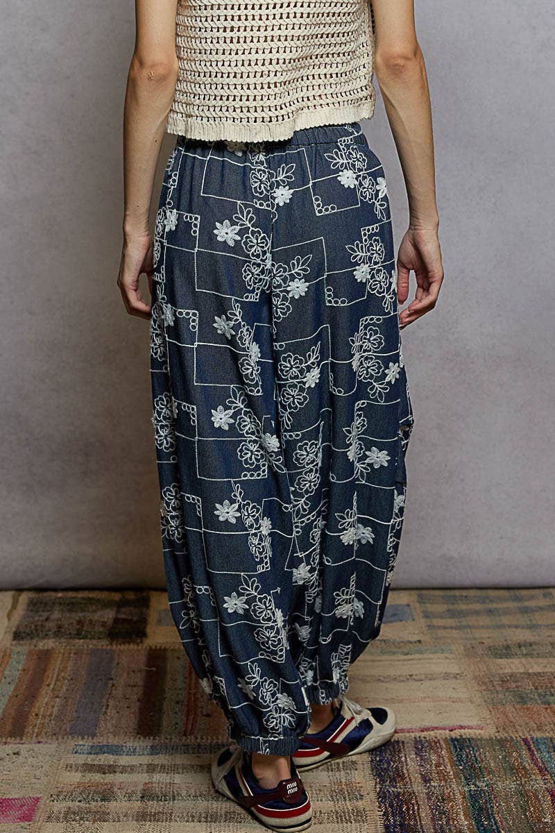Floral embroidery quilted jogger pants