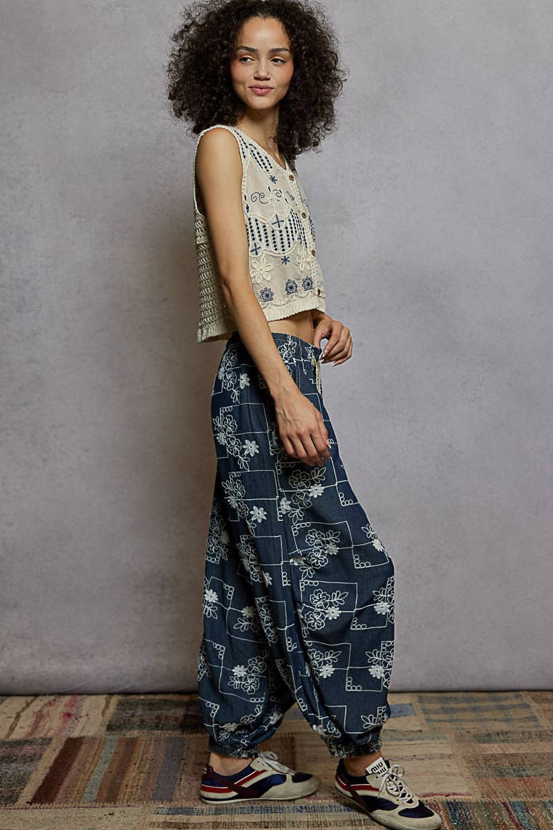 Floral embroidery quilted jogger pants