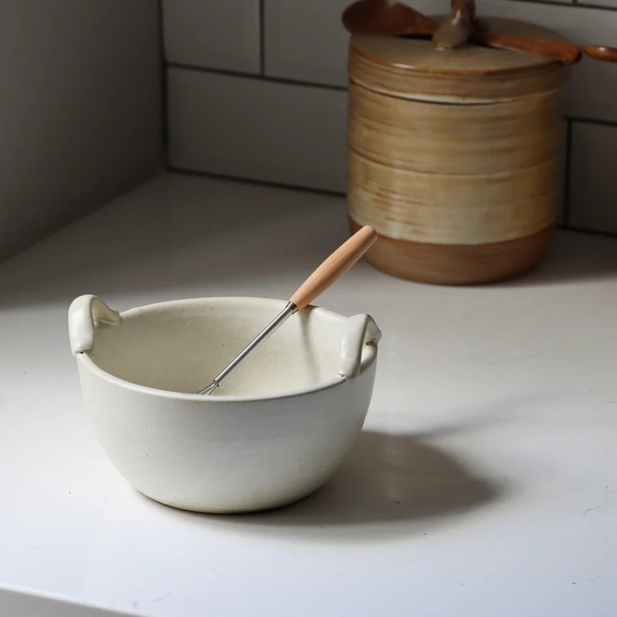 Stoneware Bowl+Whisk