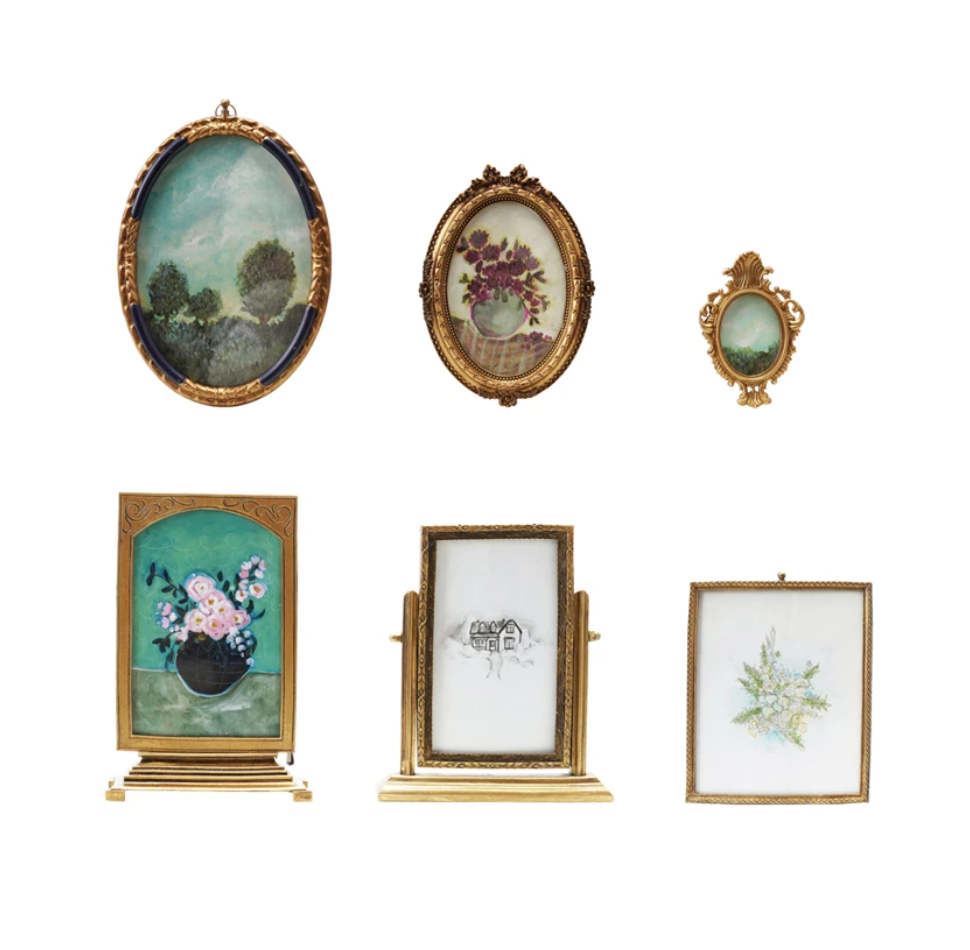 HEIRLOOM-INSPIRED GOLD FRAMES