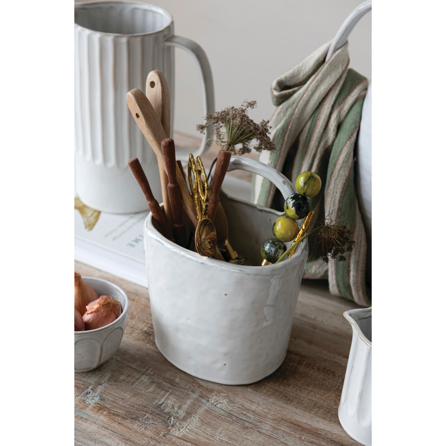Handle Crock