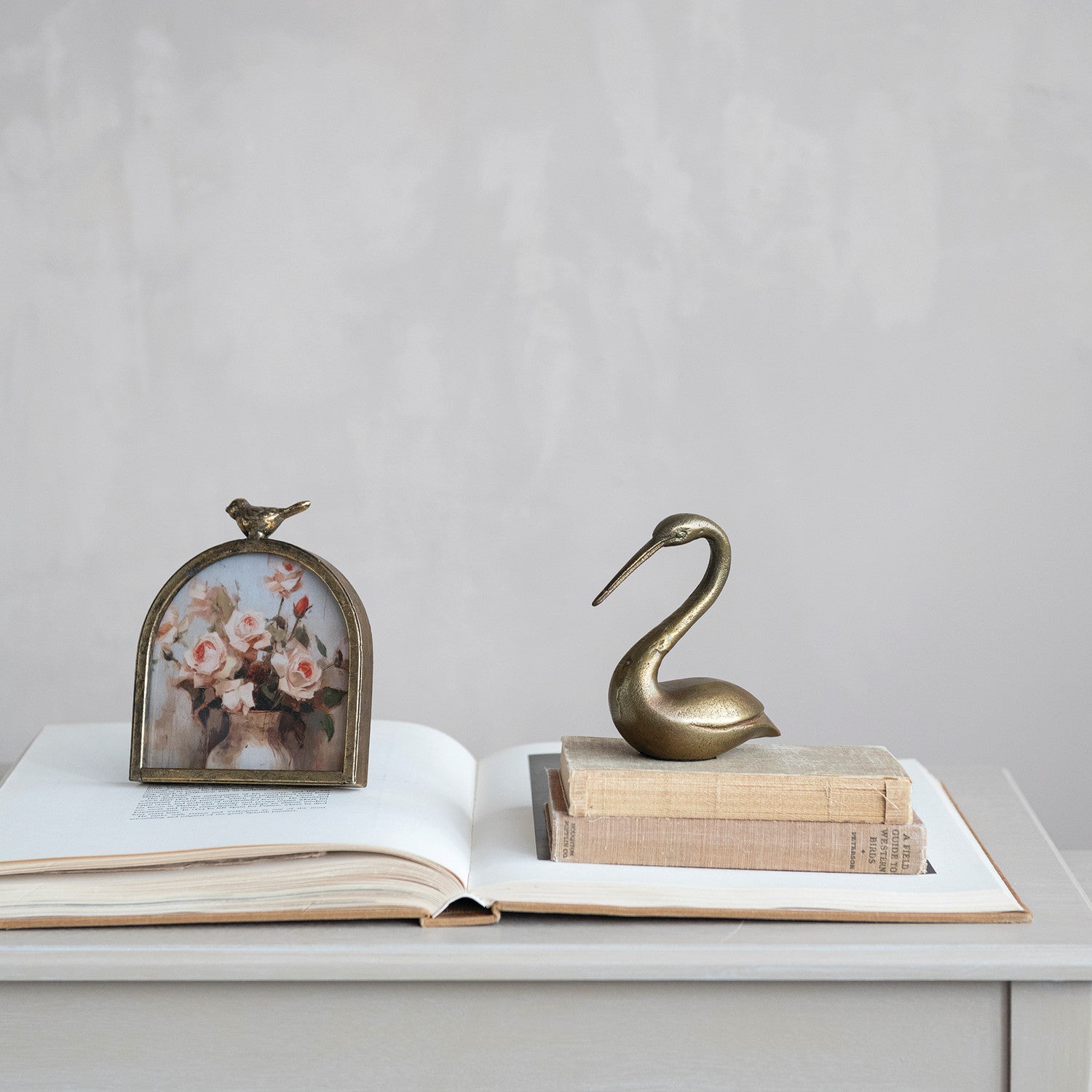 Arched Frame w/ Bird