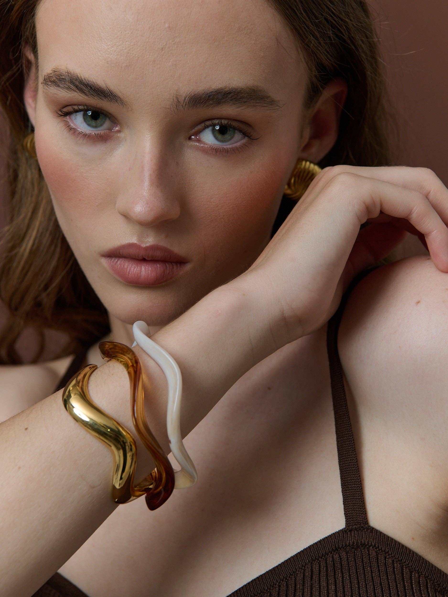 Wavy Slim Gold Bangle