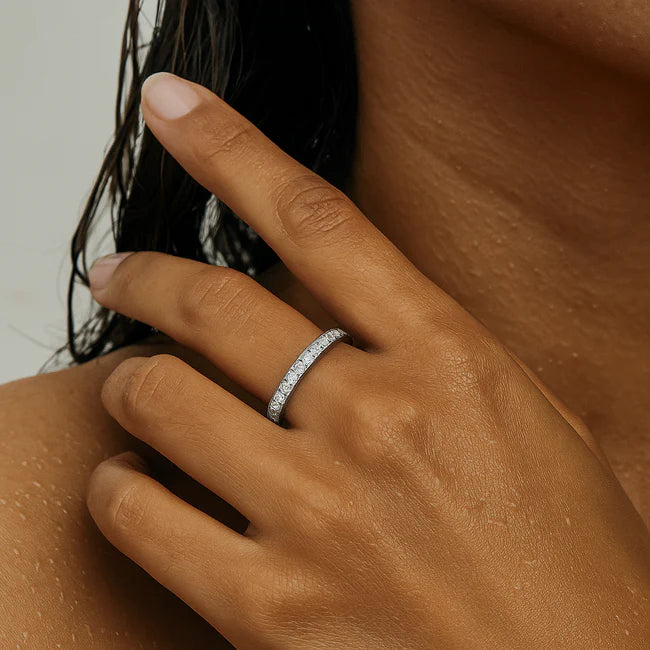 Velia Eternity Band Ring - Silver