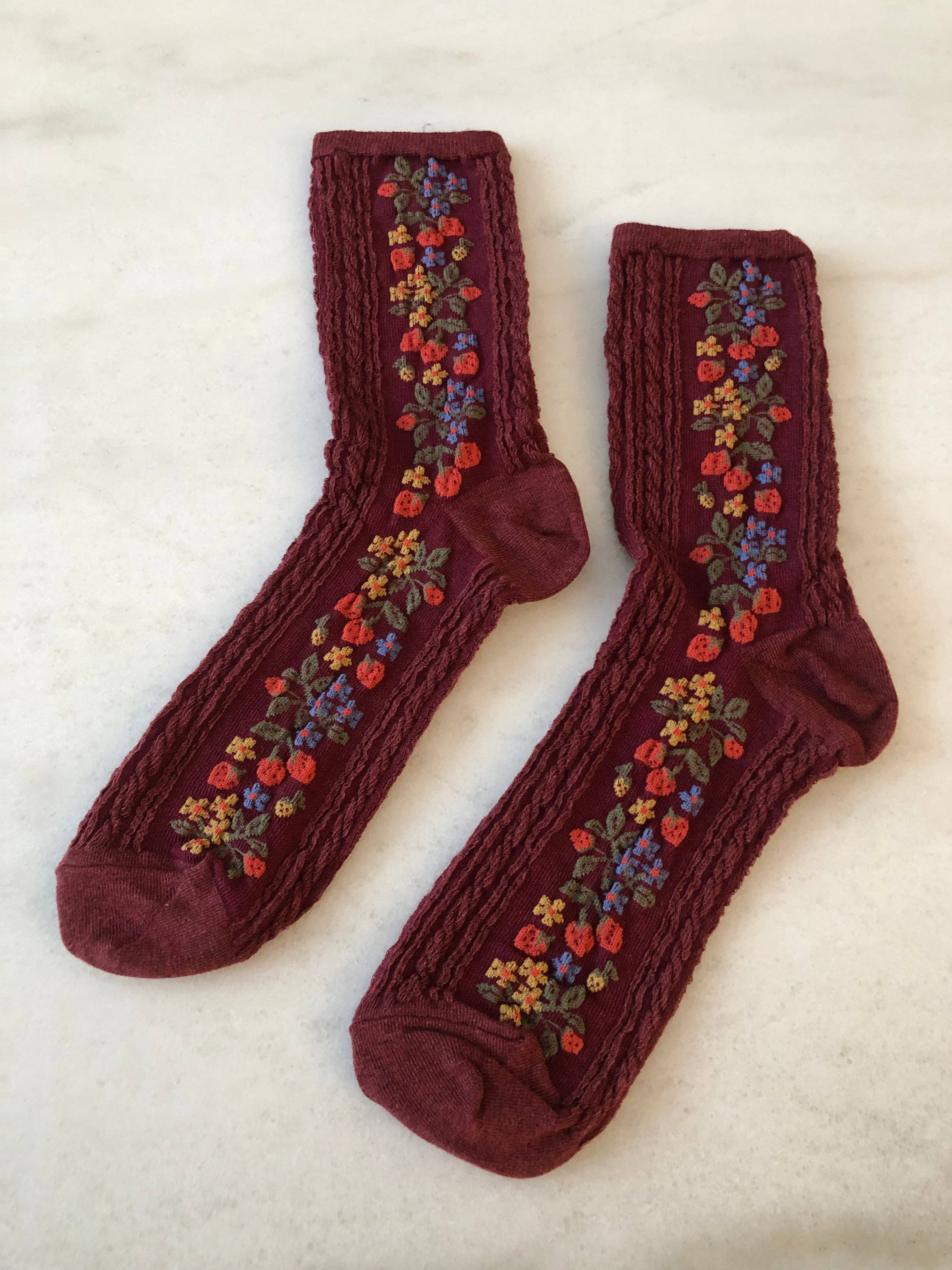 STRAWBERRY GARDEN SOCKS