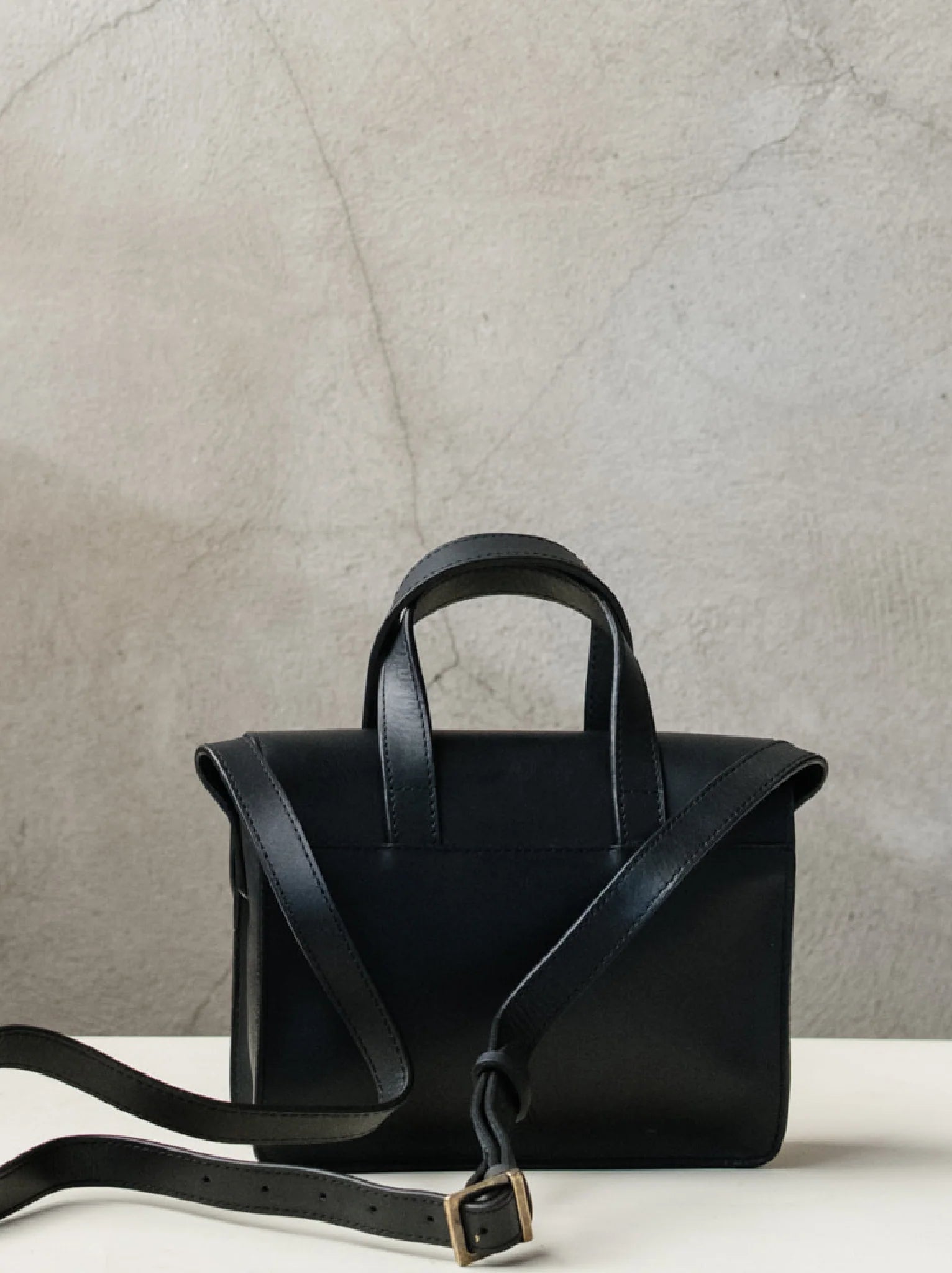 Isabel Crossbody: Black