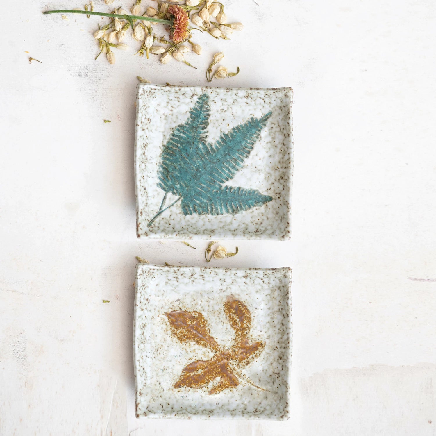 Stoneware Plate w/ Embossed Leaves