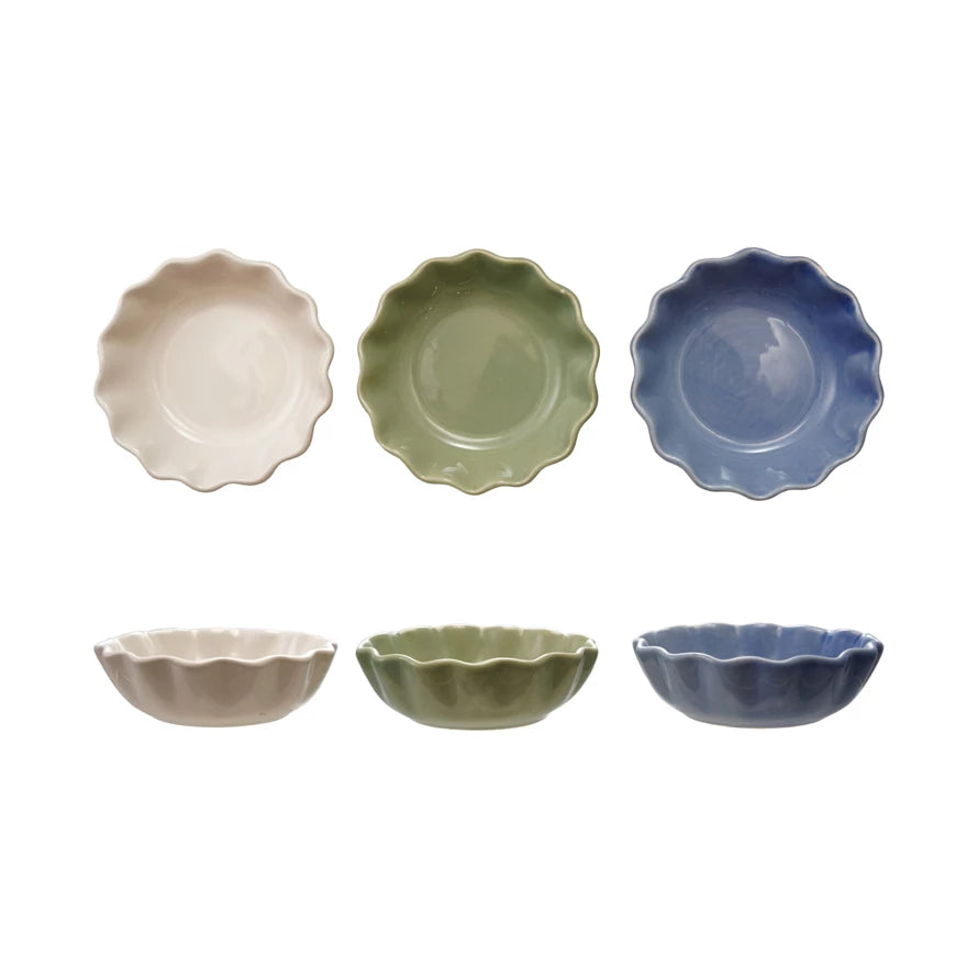 Scalloped Stoneware Bowl