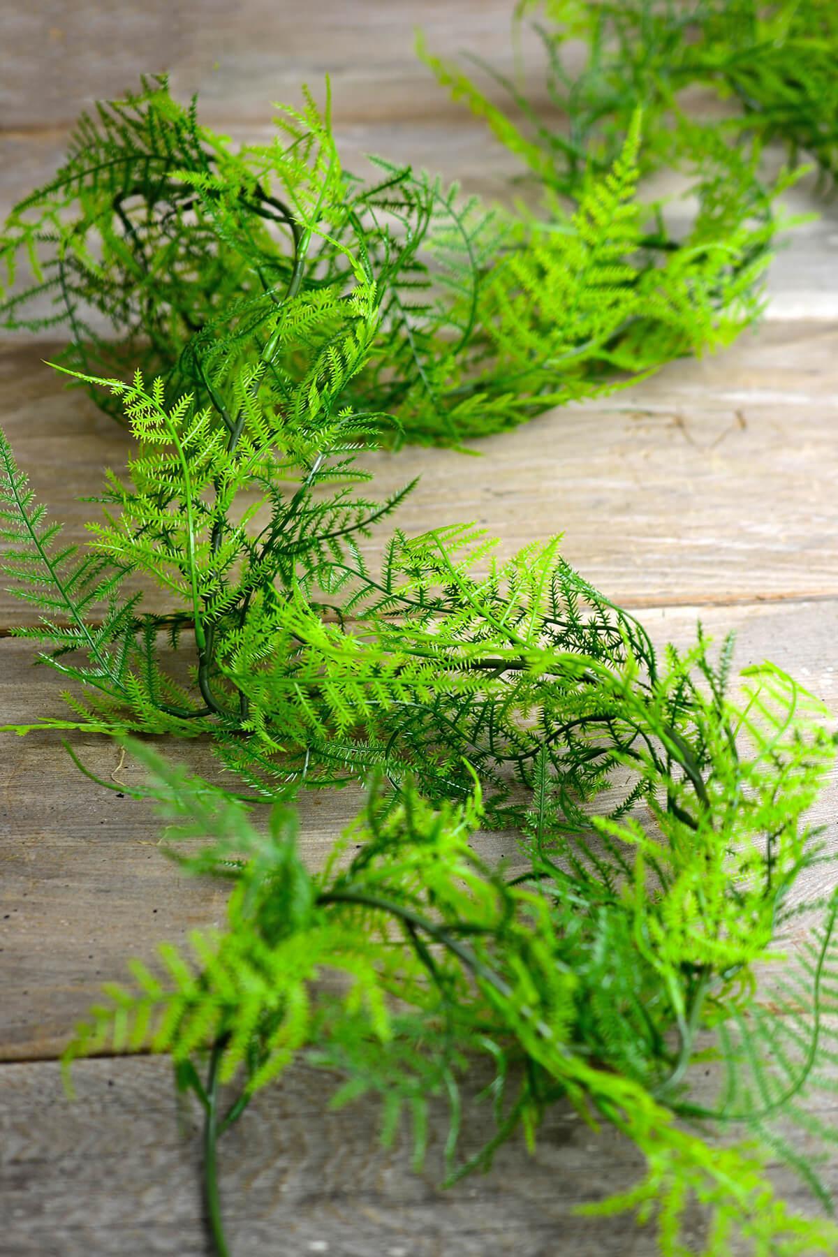 Fresh Narrow Fern Garland