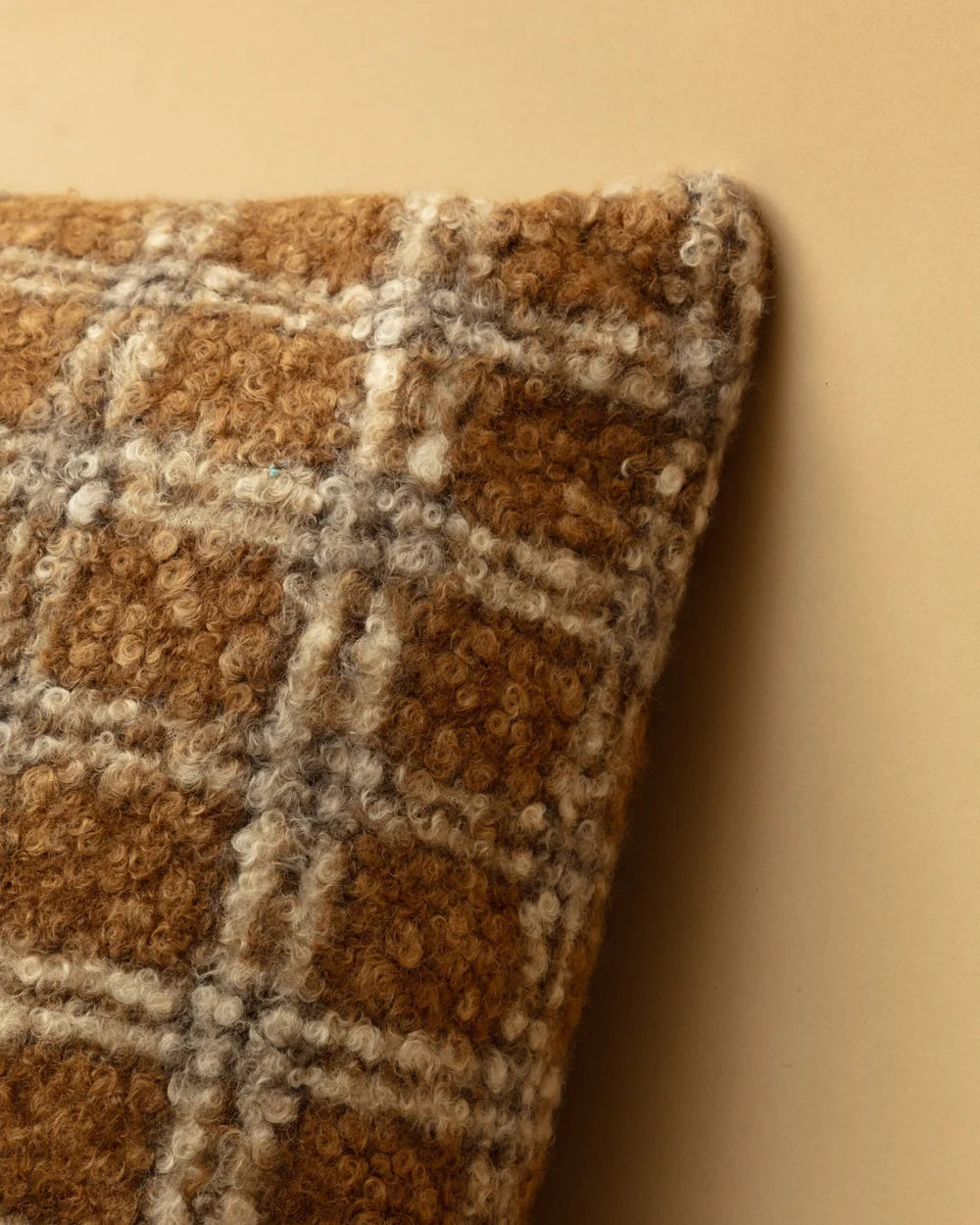 Sherpa Pillow Plaid