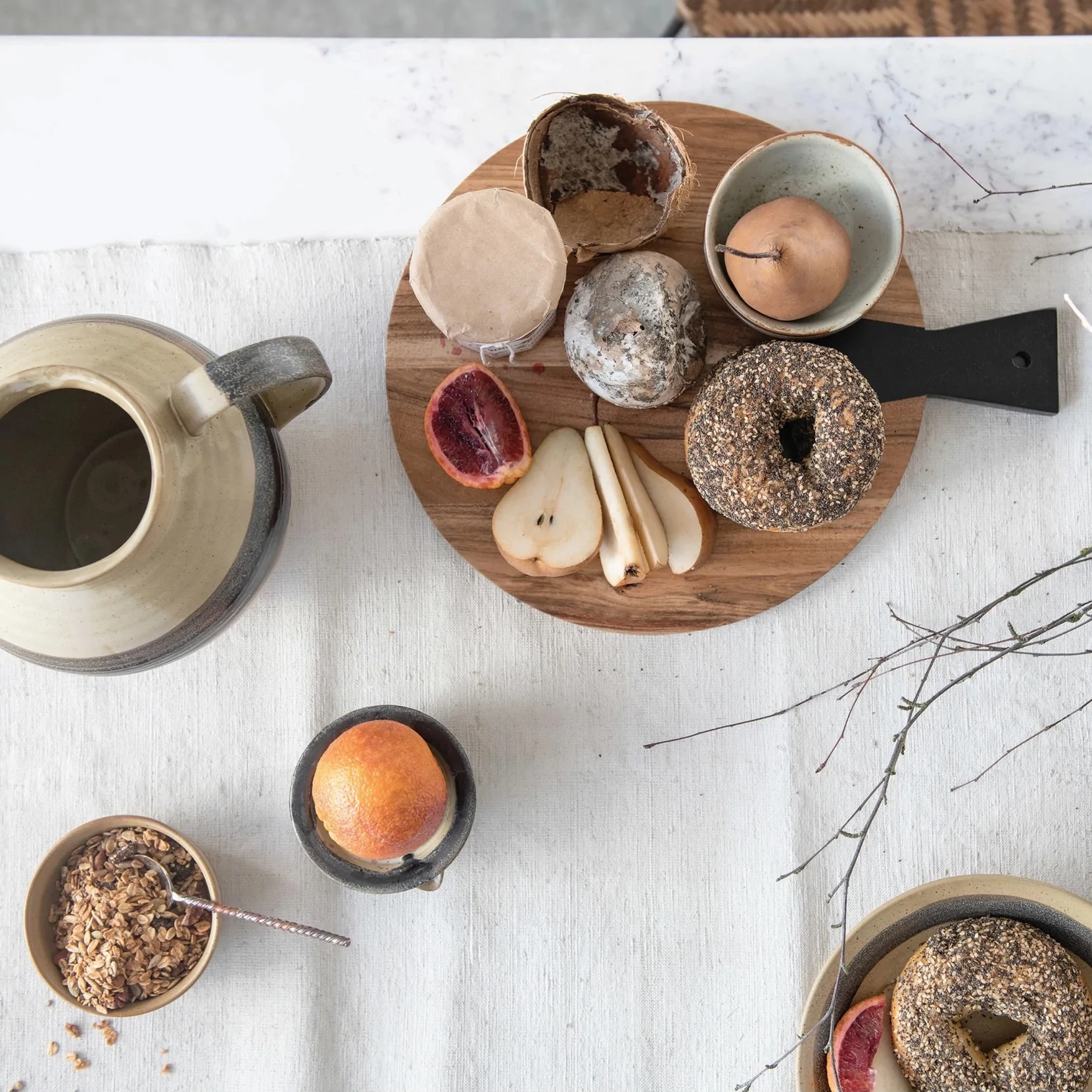 Round Acacia Wood Cutting Board