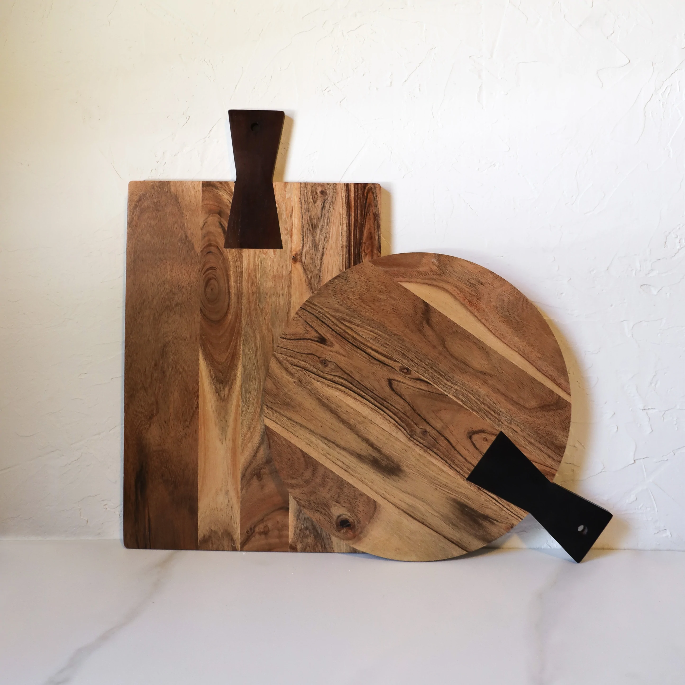 Round Acacia Wood Cutting Board